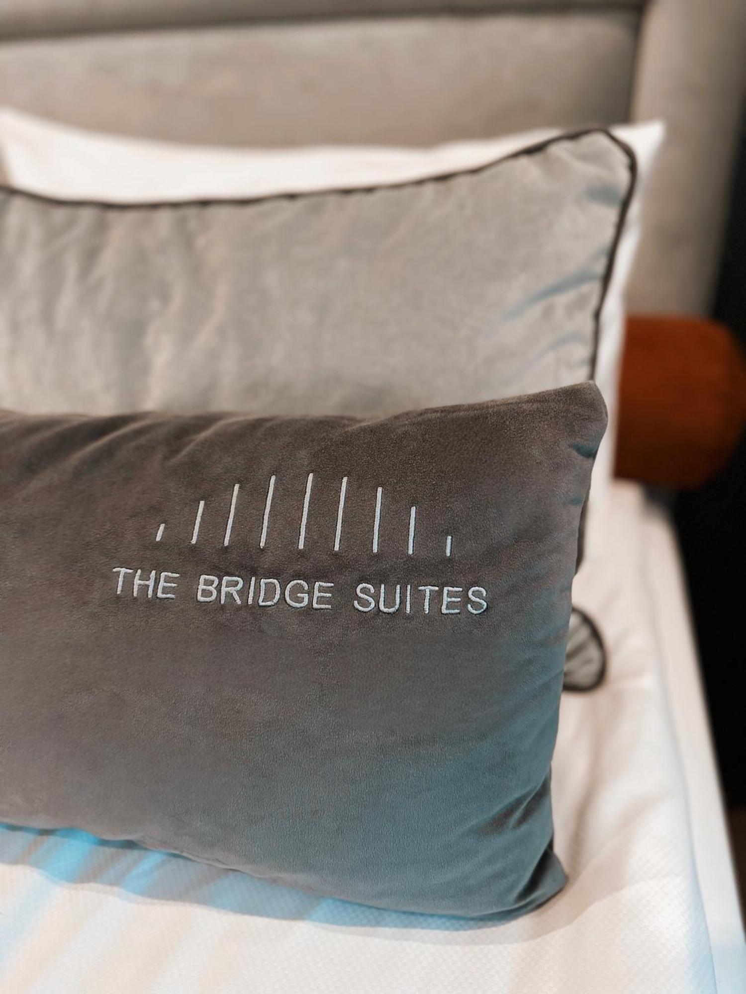 The Bridge Suites Hotel Cracovia Exterior foto
